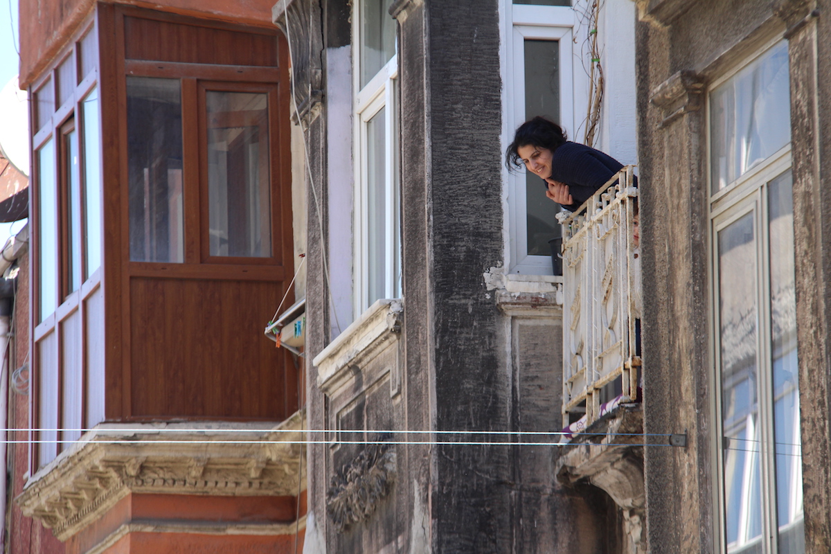 A walk with a camera in Istanbul. Photo JAMnews/David Pipia