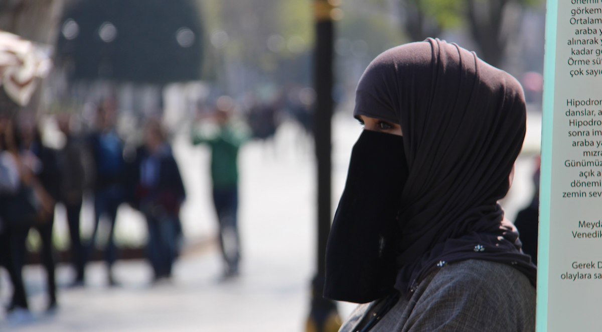 A walk with a camera in Istanbul. Photo JAMnews/David Pipia