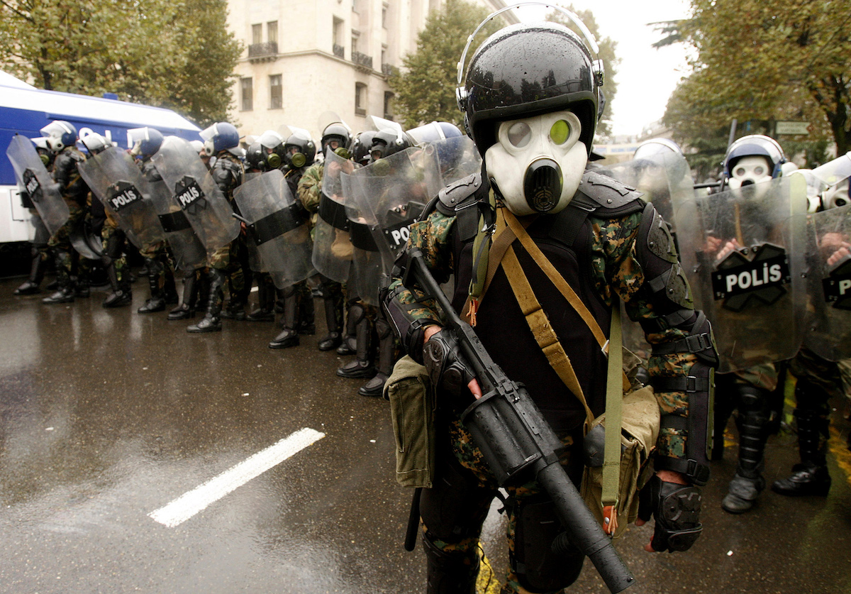 Special Forces disperse the demonstration on Rustaveli Avenue. 7 November 2007. REUTERS/David Mdzinarishvili