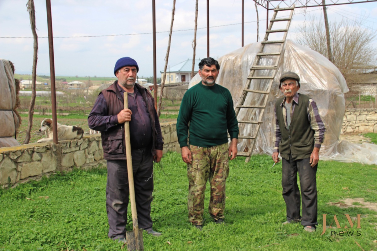 Kvemo Kartli is one of the most well-off regions in Georgia. Here Industrious Azerbaijanis cultivate fruits, vegetables, greens, and are engaged in livestock breeding. Photo: David Pipia, JAMnews. Landmines on the Georgian-Azerbaijani border.