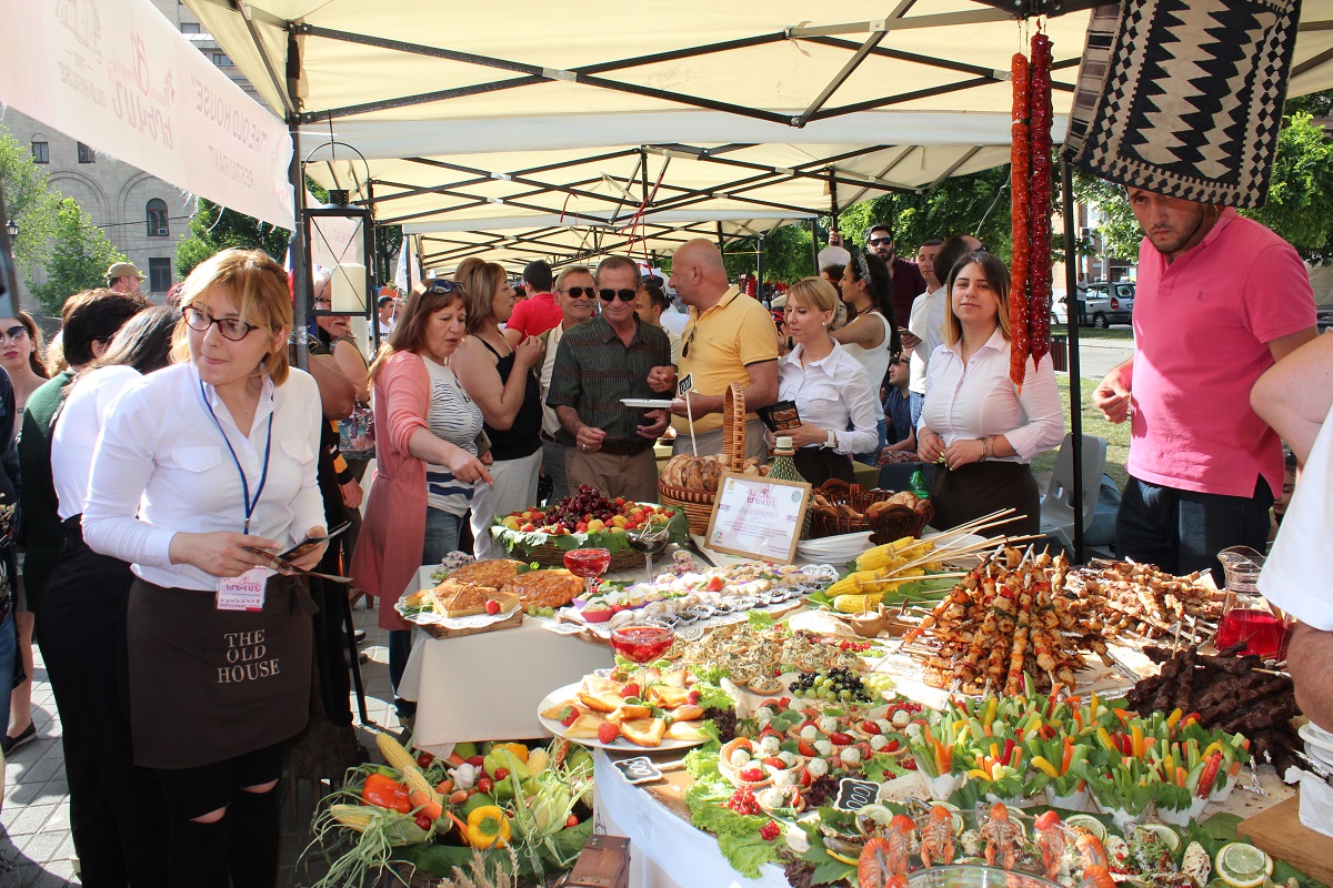 Armenian cuisine festival in photos and video - JAMnews