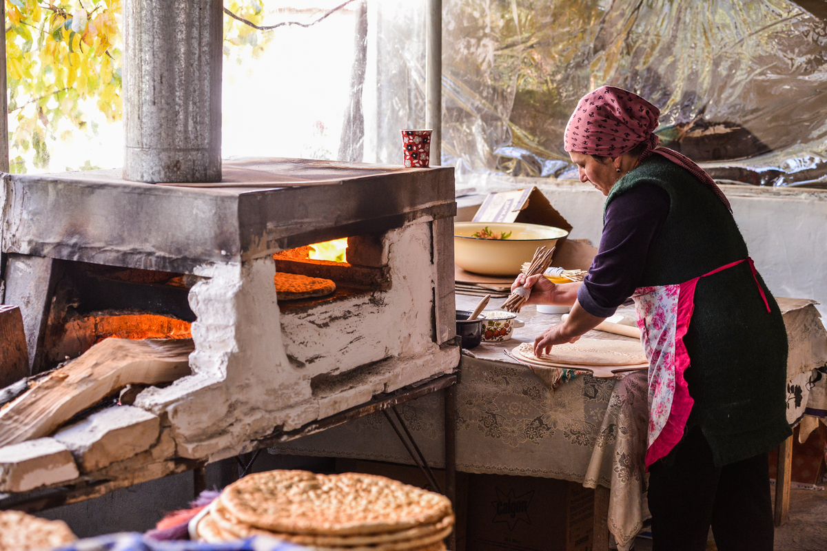 Lezgin ‘sun’ bread in Azerbaijan
