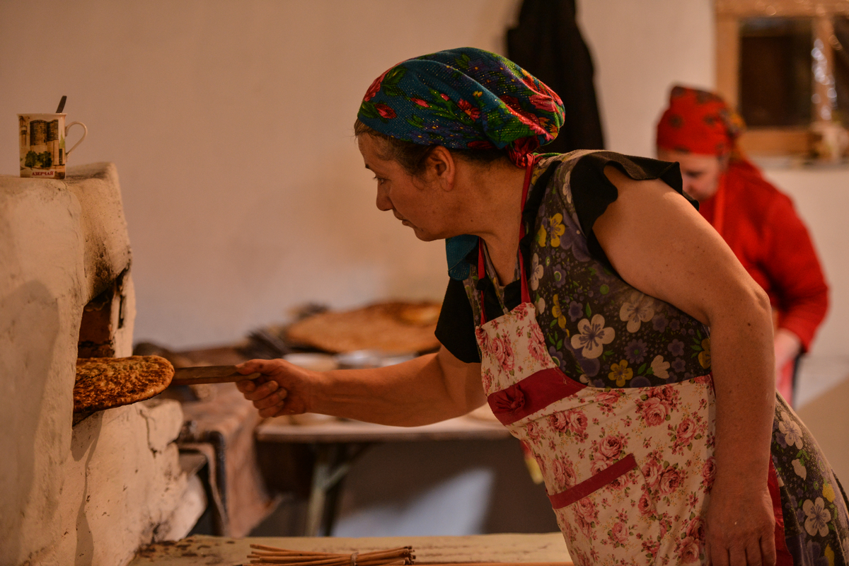 Lezgin ‘sun’ bread in Azerbaijan