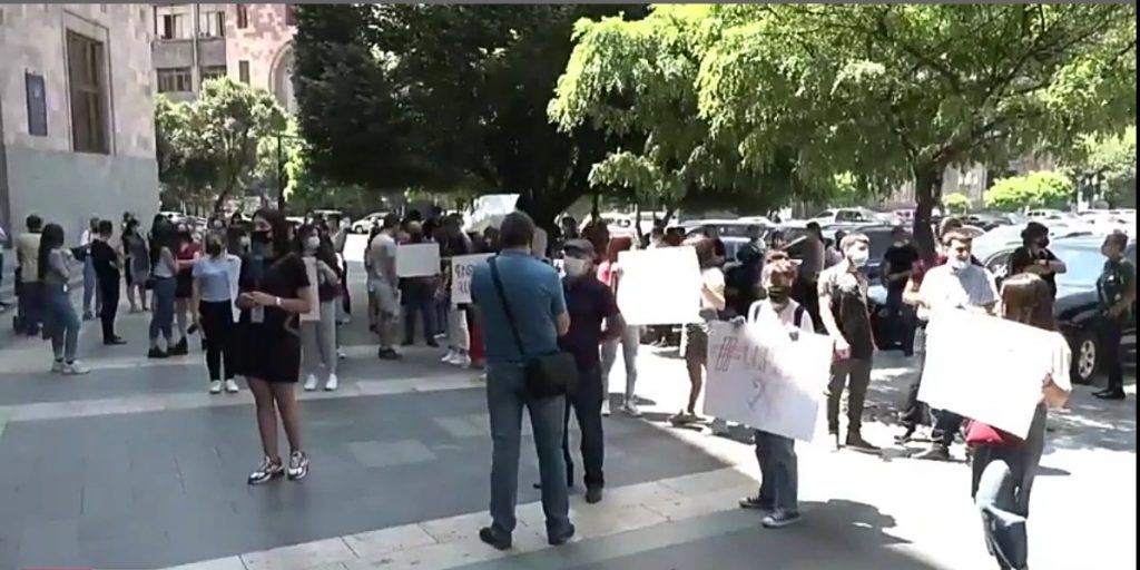 high school graduates, Armenian higher education, passing score, choice of profession, new rules for college admission