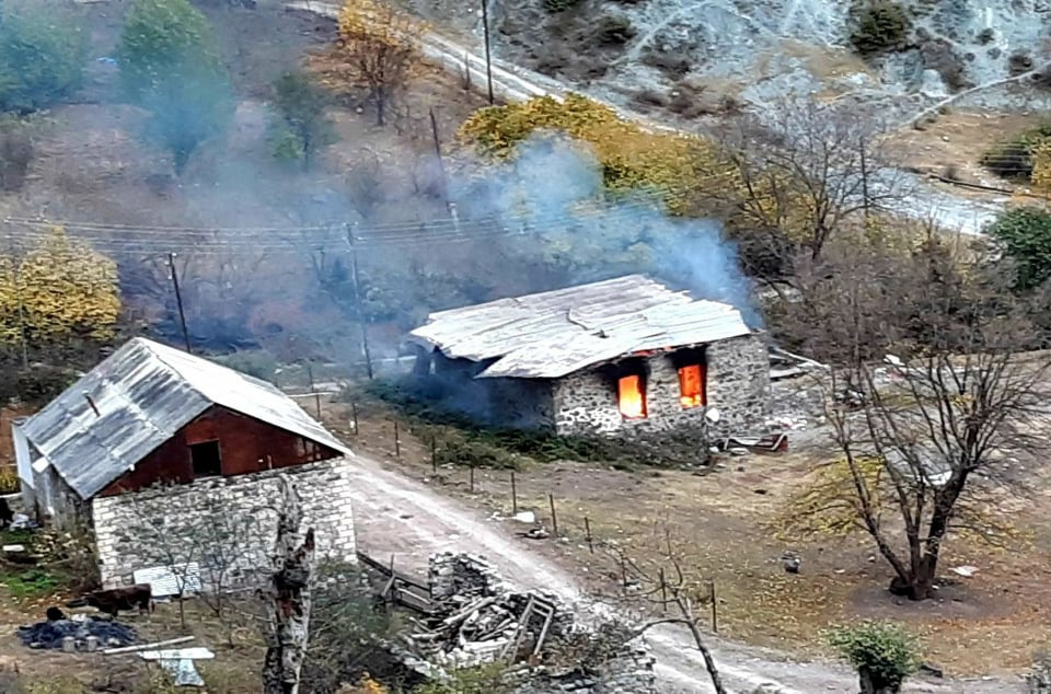 «Там дома летят». Самые страшные кадры от «Отилии» в одном видео