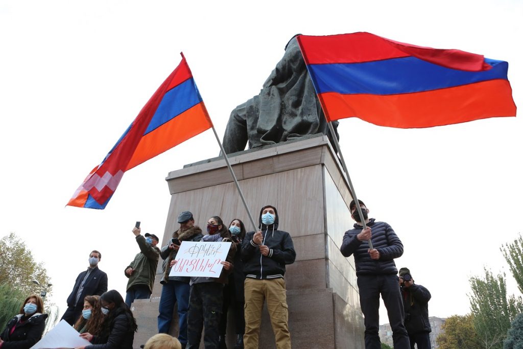 претендент на пост премьера, кандидатура оппозиции, Пашинян не собирается в отставку, 17 оппозиционных партий, единый кандидат на пост главы переходного правительства, «Просвещенная Армения», Эдмон Марукян, Вазген Манукян, Артур Ванецян, новости Армения,