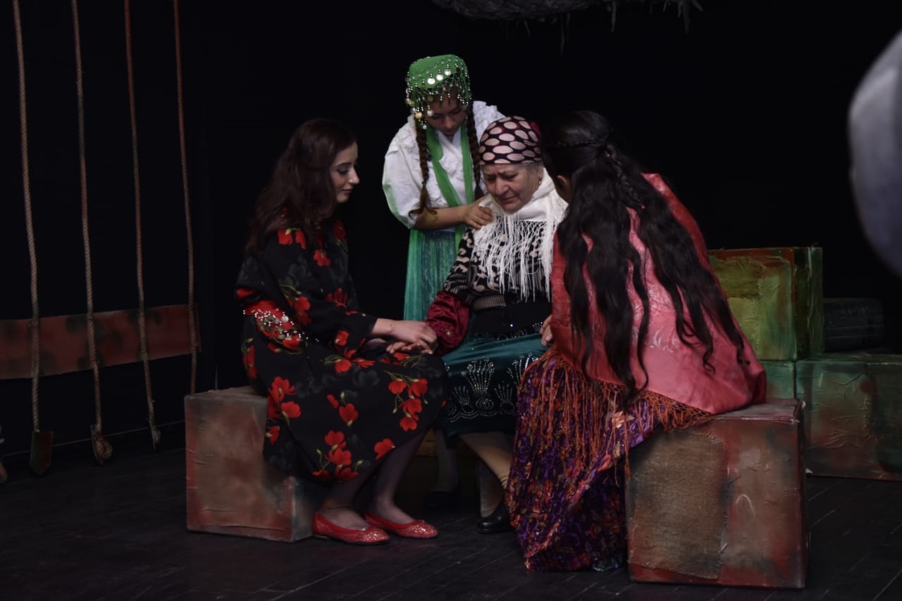 Yazidi theater, Karabakh war, actor, women on stage, performance, Yezidis in Armenia, Yezidis, Yezidis participants in the Karabakh war, Armenian news,