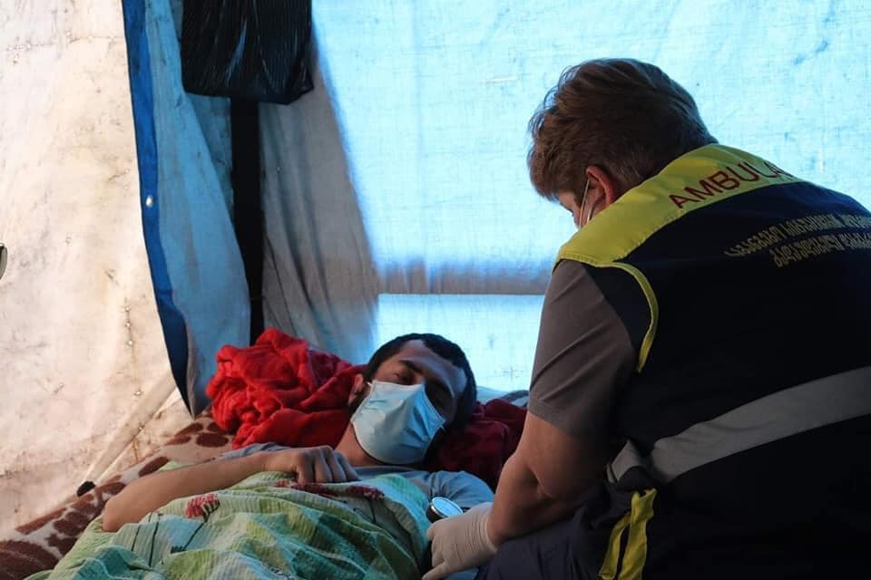 Село Шукурти - Другой гражданин в знак протеста зашил лицо и таким образом присоединился к голодовке.
