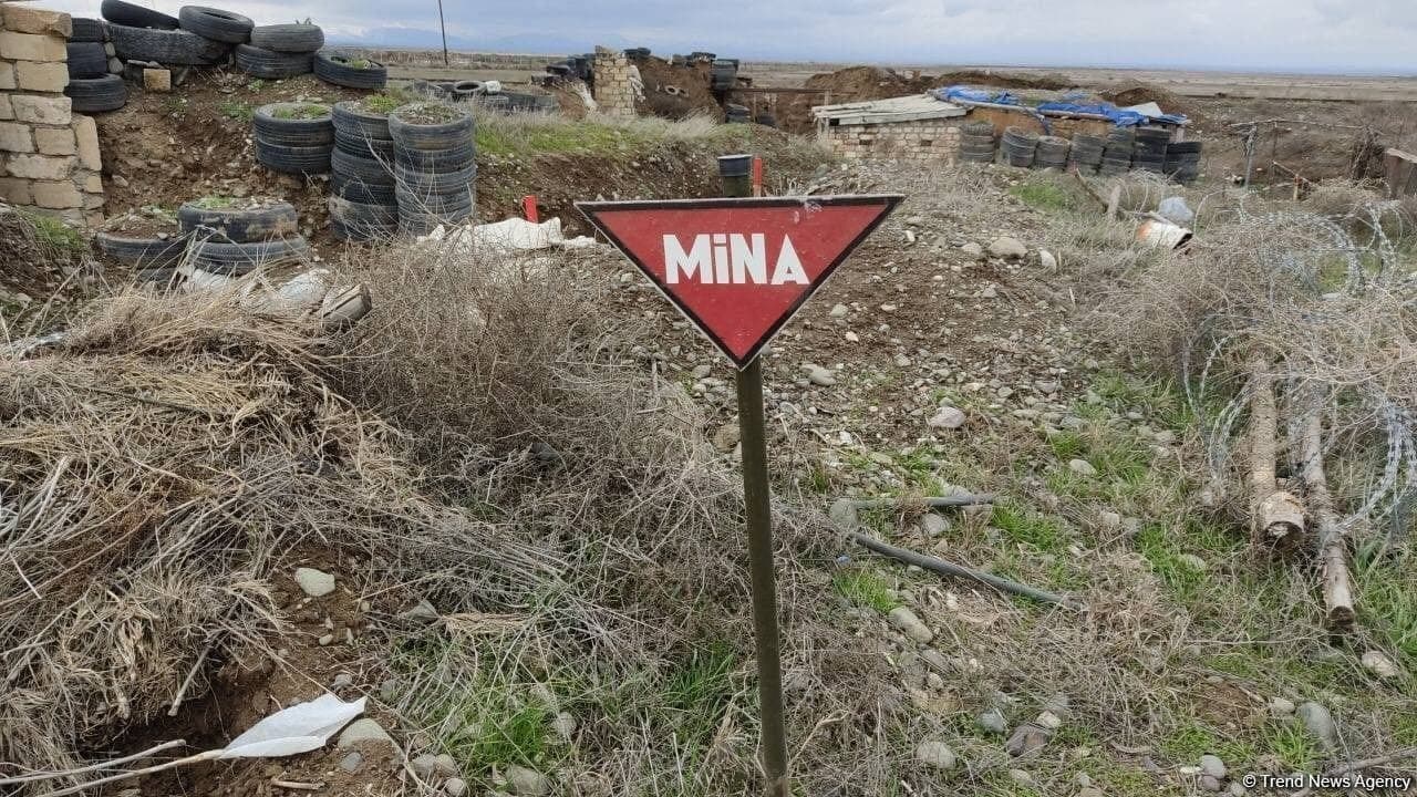 15 Armenian military in exchange for minefield maps