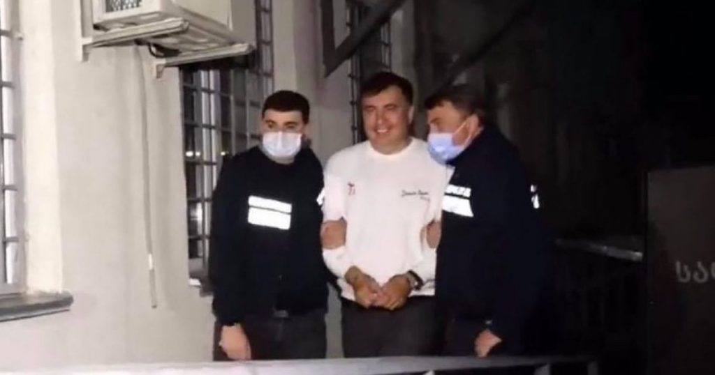 Кадр оперативной видеосъемки во время ареста в Тбилиси экс-президента Михаила Саакашвили