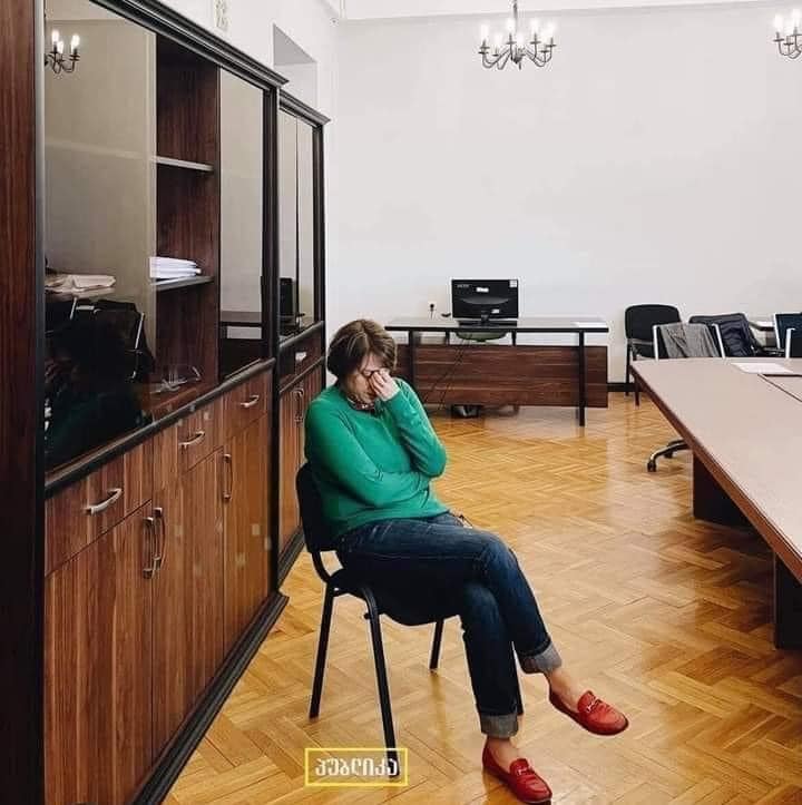 Элене Хоштария голодает в парламенте. Фото: Publicа
Состояние Саакашвили в голодовке
