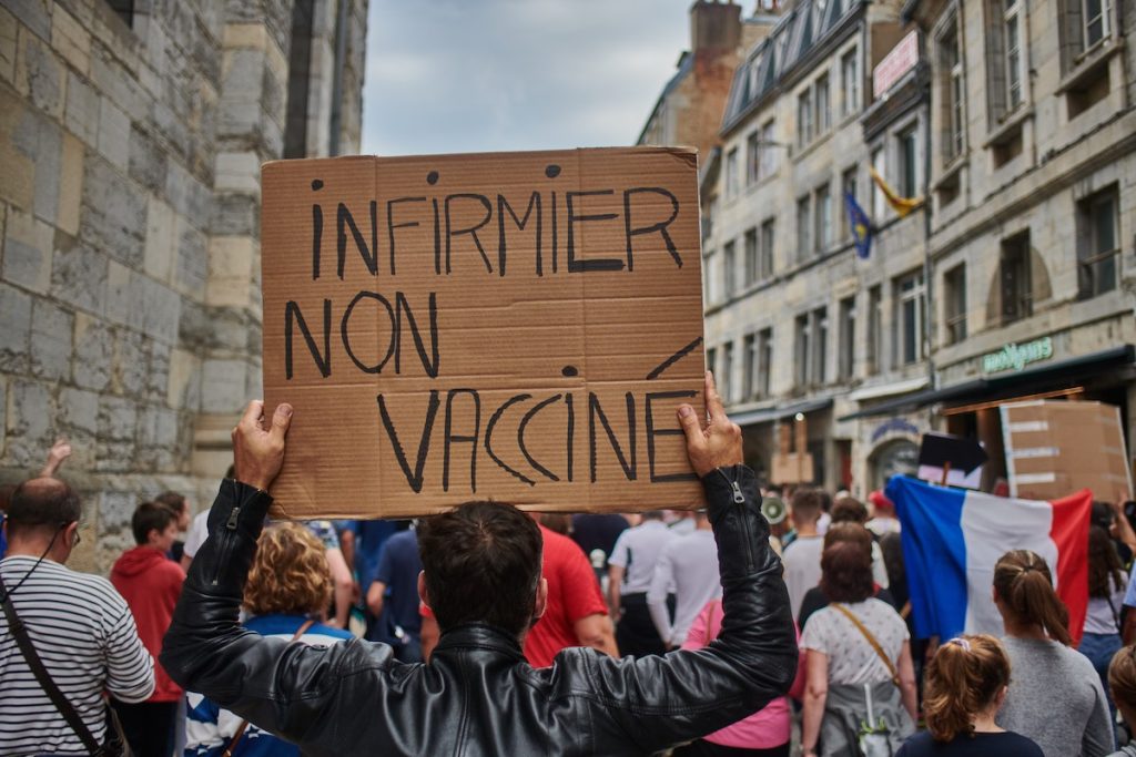 Протест во Франции. Photo by Jordan Bracco on Unsplash