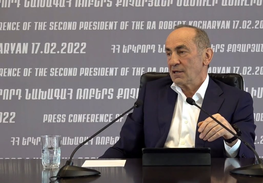 Robert Kocharyan at a press conference