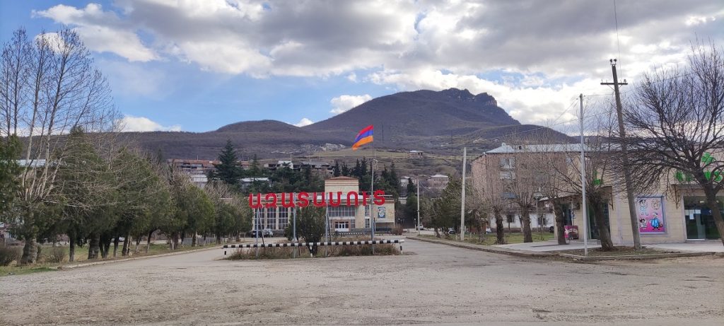 Azatamut kəndi. Foto: Arman Qaracanyan, JAMnews. Anklavların mübadiləsi və ya qaytarılması