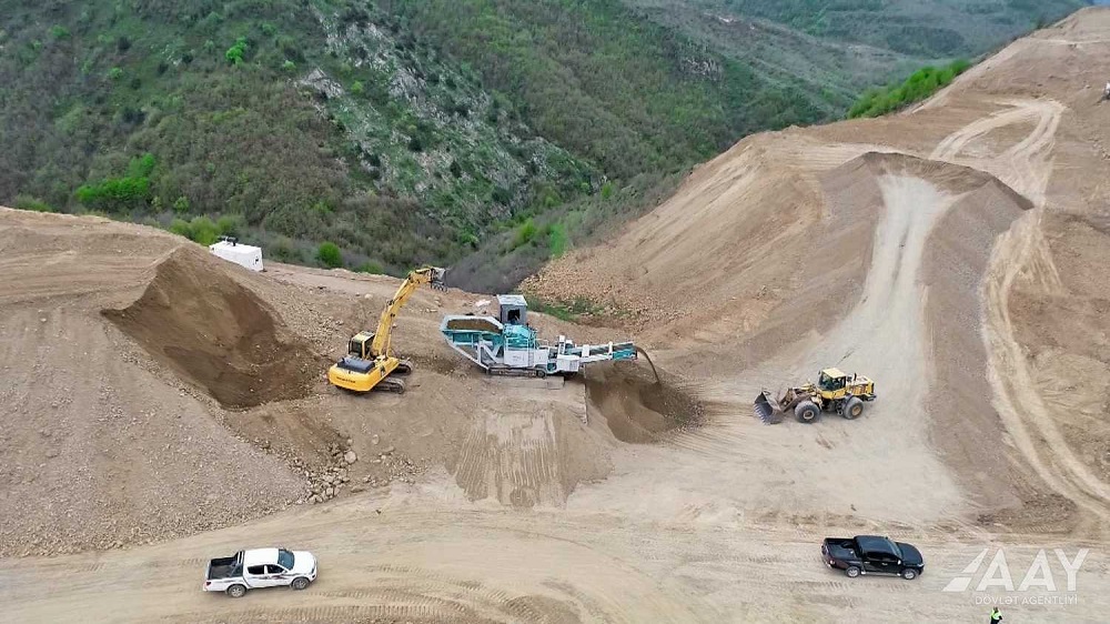 Construction of an alternative road to the Lachin corridor