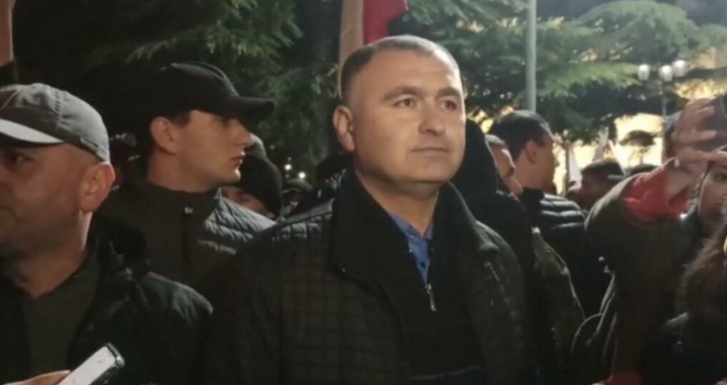 Алан Гаглоев со сторонниками празднует победу. Фото: Кавказский Узел. 