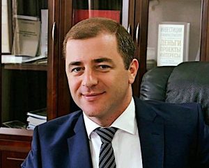 Лидер оппозиции Адгур Ардзинба. Консультационный совет в Абхазии