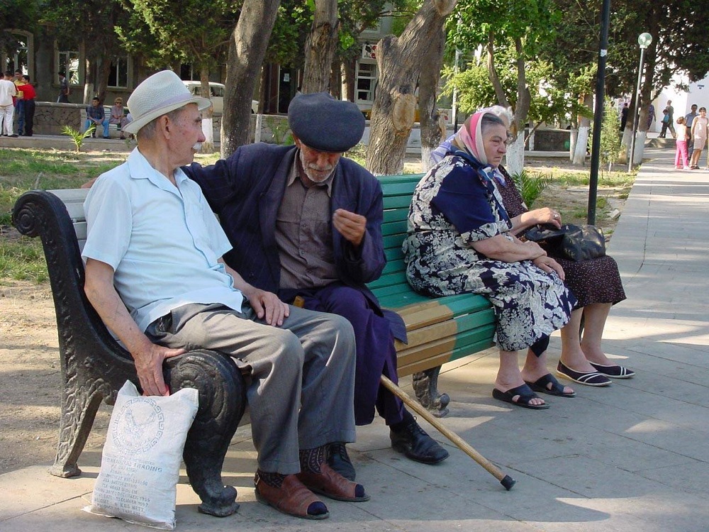 В Азербайджане упала средняя продолжительность жизни