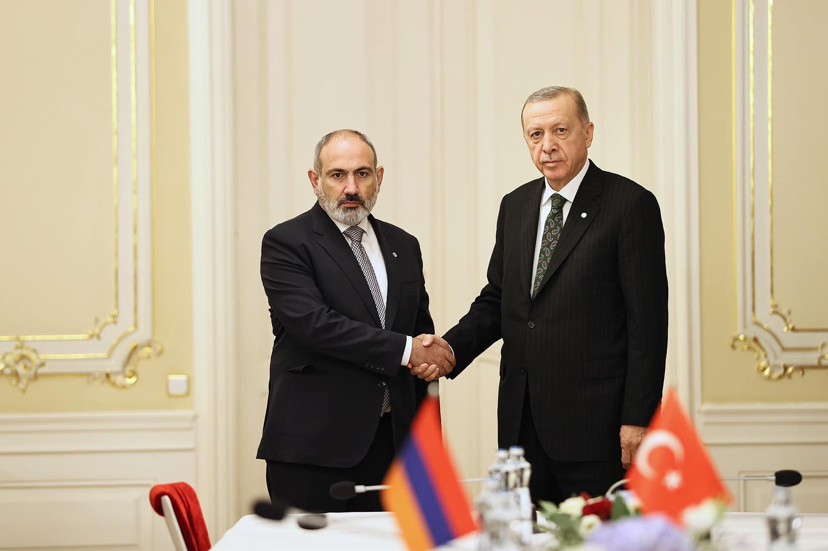 Pashinyan-Erdogan first meeting
