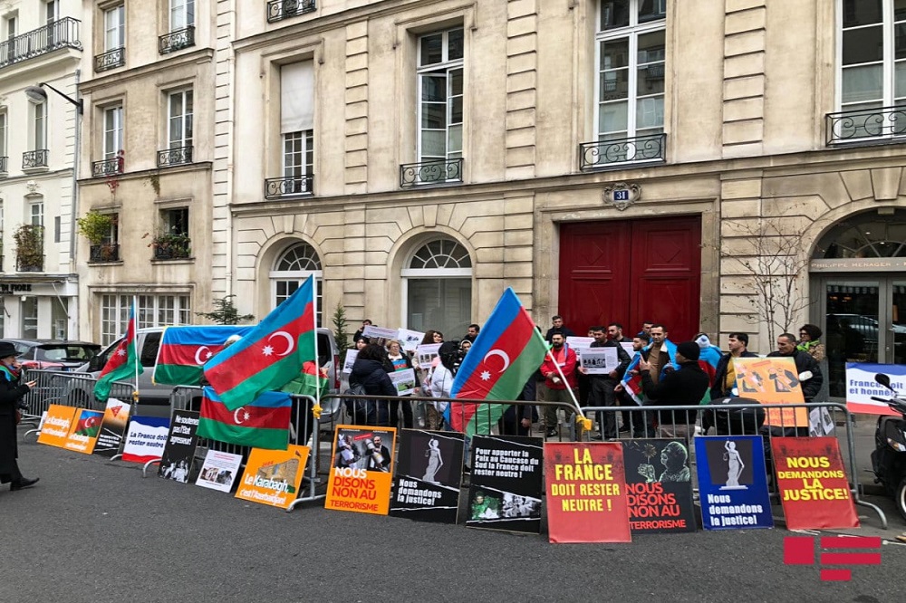 Политика шантажа Франции против Азербайджана