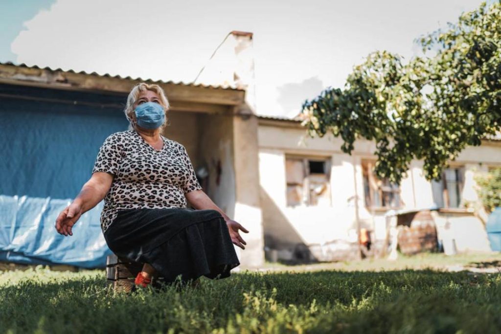 Ketevan, in front of the old school where she now resides. CRISIS GROUP/ Jorge Gutierrez Lucena