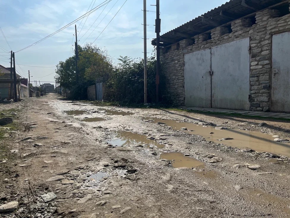 აზერბაიჯანის შამახის რაიონის სოფელი მელხემი.კავკასიის სოფლების ცხოვრების შესახებ ფოტო და ვიდეო