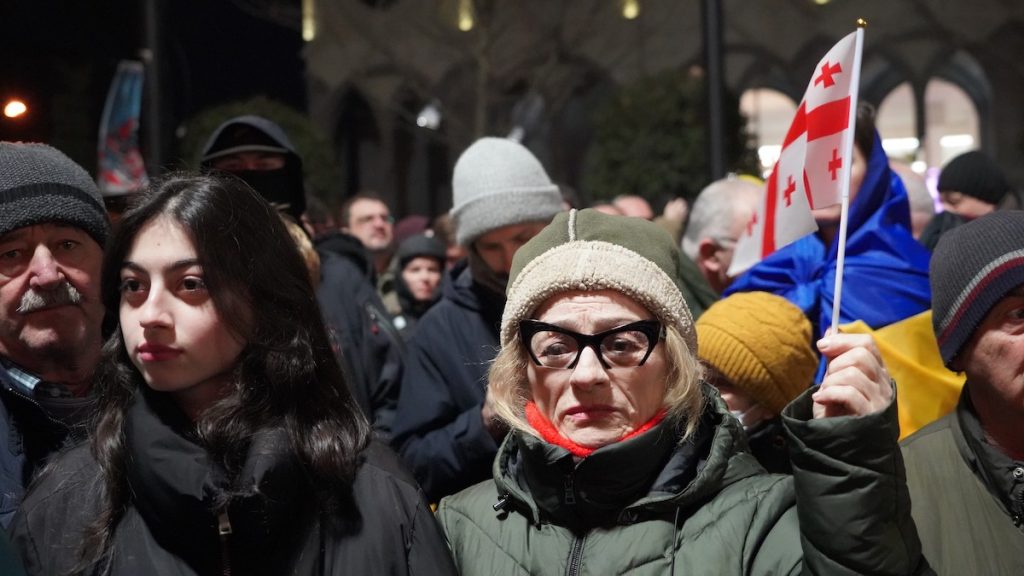 Шествиями и масштабными акциями протеста отметили в Тбилиси трагическую дату 24 февраля - ровно год с начала военного вторжения России в Украину. Фото JAMnews / Давид Пипиа