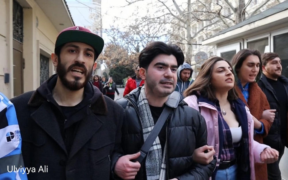 В Азербайджане арестовали двух активистов