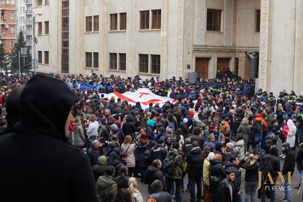 Protests in Georgia against the law on foreign agents