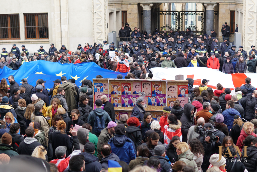 Protests in Georgia against the law on foreign agents