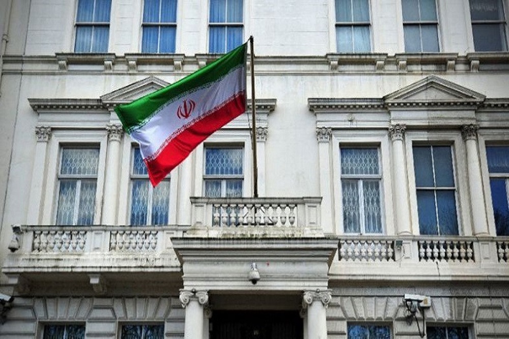 Азербайджан выслал четырех иранских дипломатов