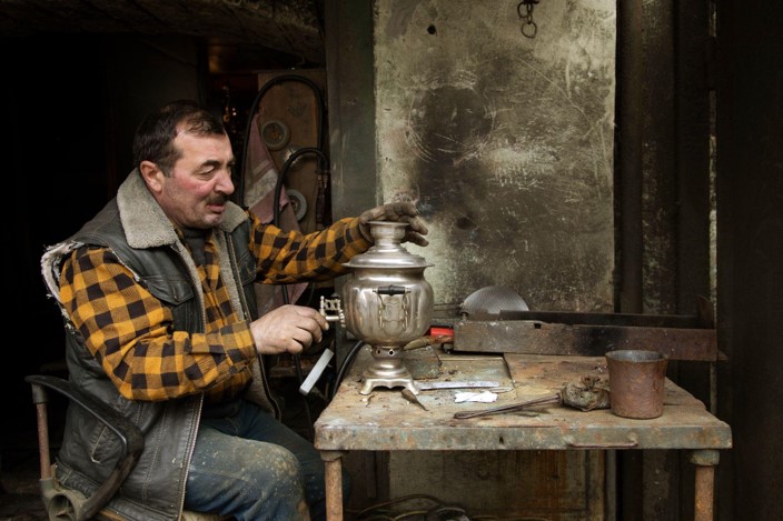 Tinsmiths and copper workers in Baku