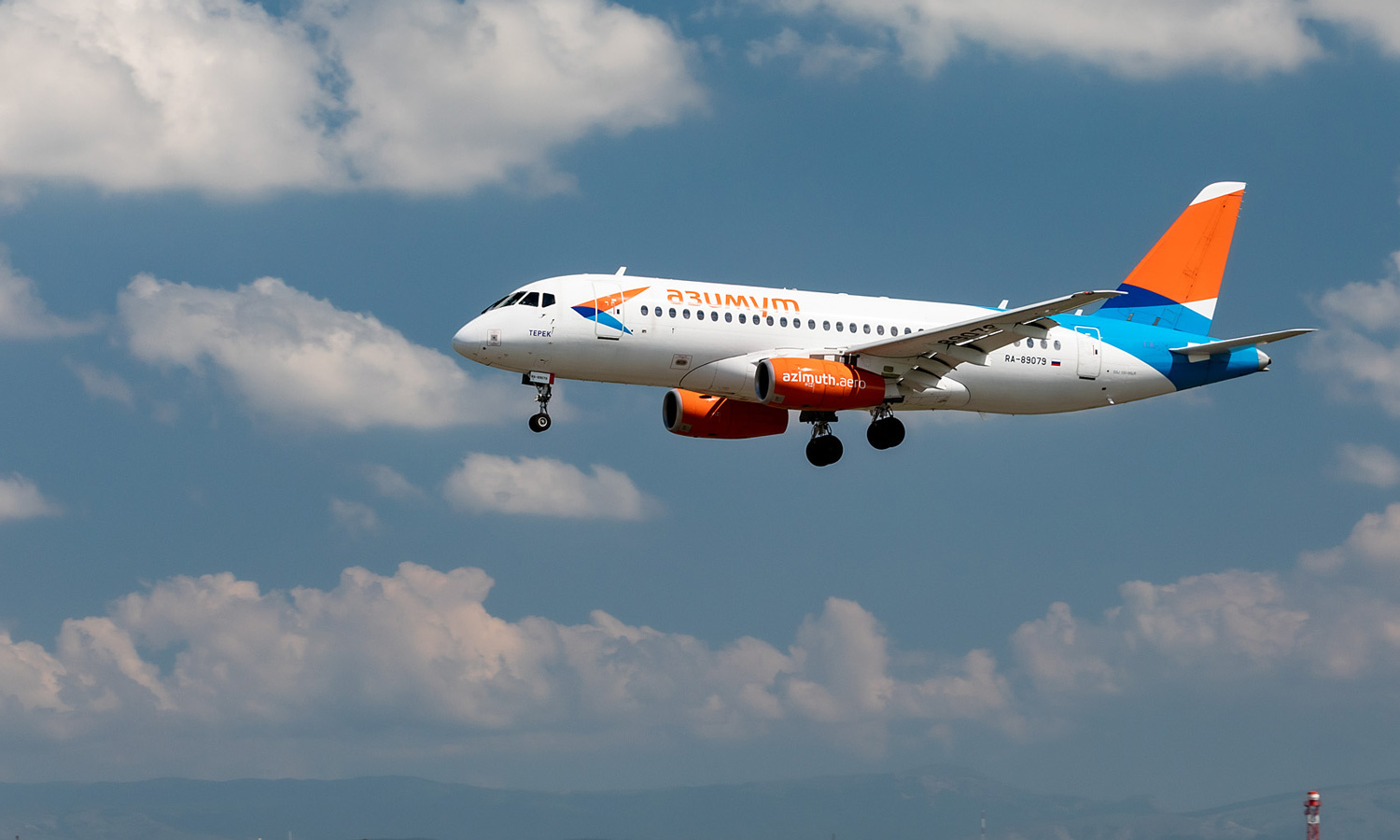 Авиалинии «Азимут» спровоцировали скандал в Южной Осетии