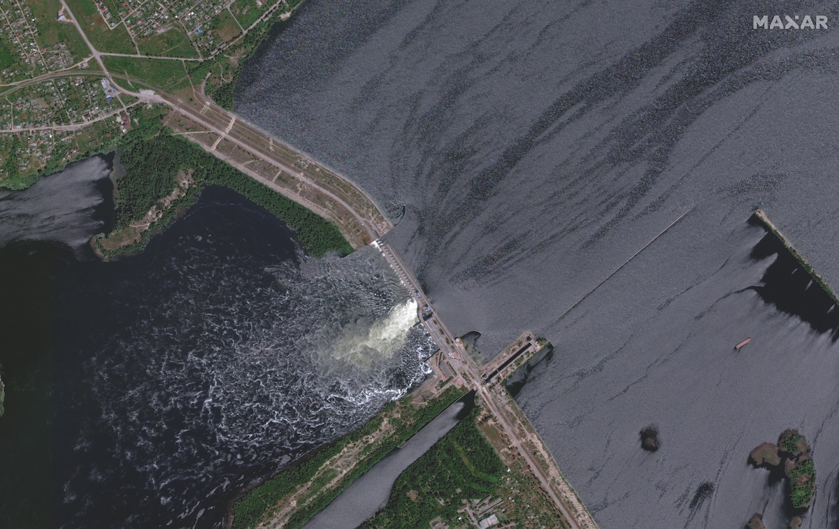 Подрыв дамбы Каховской ГЭС