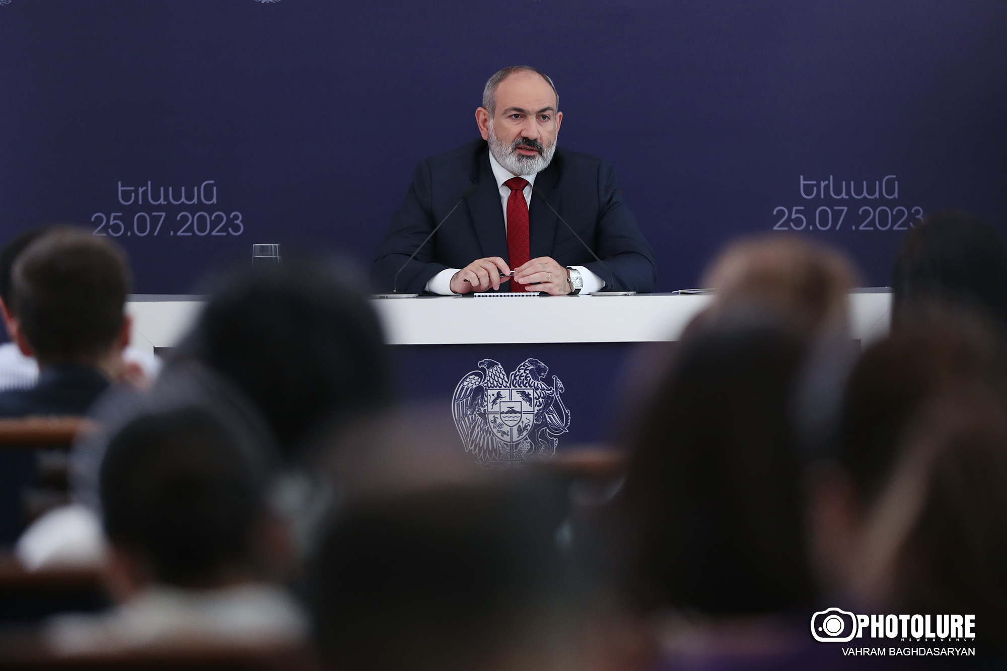Pashinyan on problems in Armenia and NK