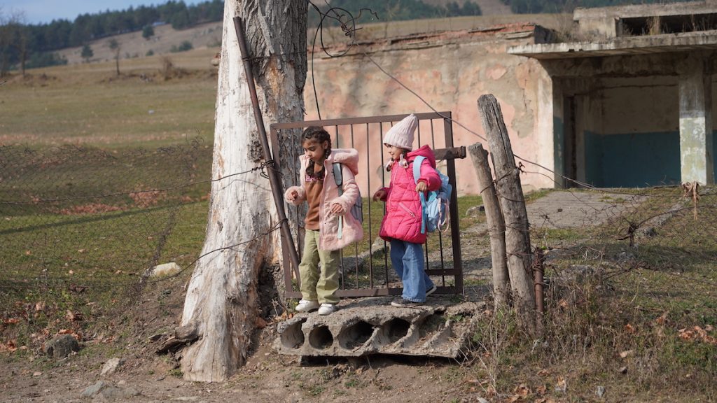 Children return home after school in the village of Mamishlo. Photo: David Pipia/JAMnews