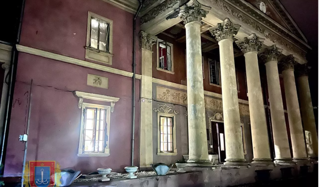 В Одессе из-за ночной атаки поврежден памятник Всемирного наследия ЮНЕСКО