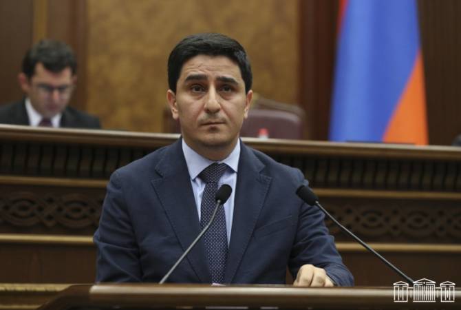 Yeghishe Kirakosyan answers the questions of the NA deputies on the day of ratification of the Rome Statute