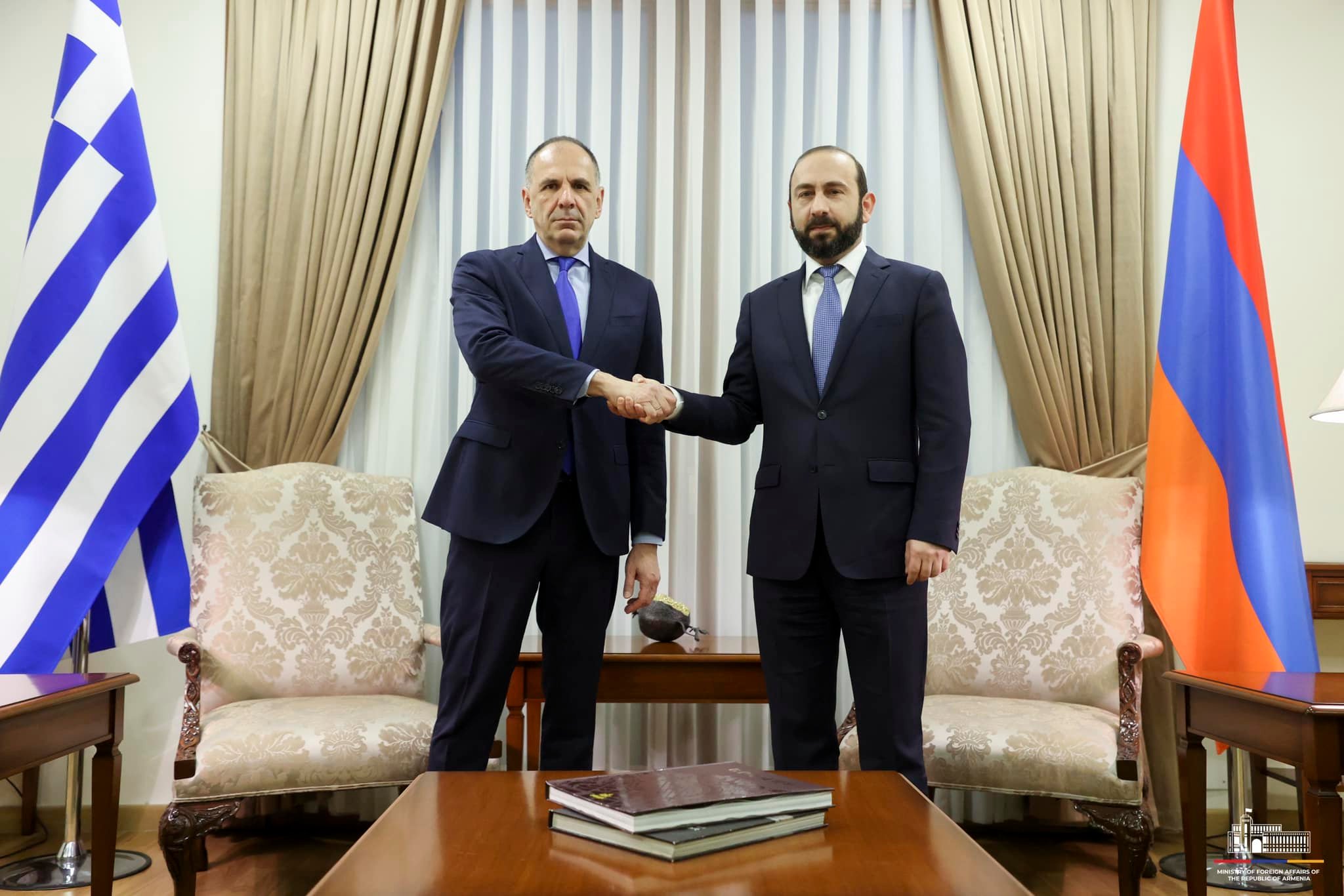 Визит министра ИД Греции в Ереван