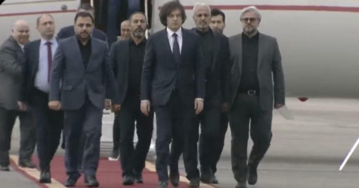 Кобахидзе поехал на похороны президента Ирана