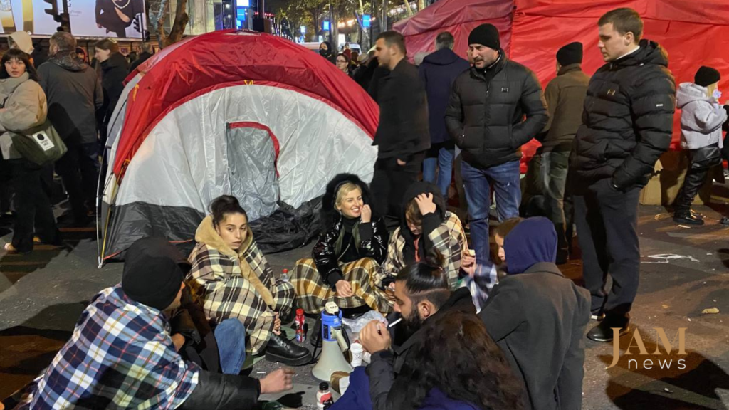 "We will not leave": Opposition paralyzes central Tbilisi demanding new parliamentary elections