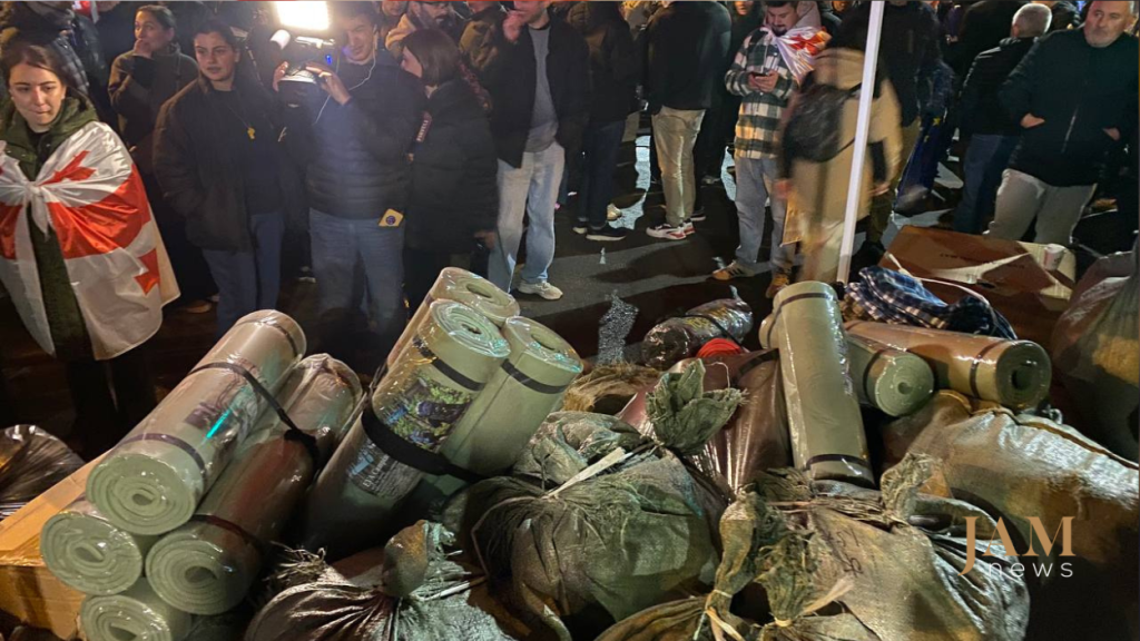 "We will not leave": Opposition paralyzes central Tbilisi demanding new parliamentary elections