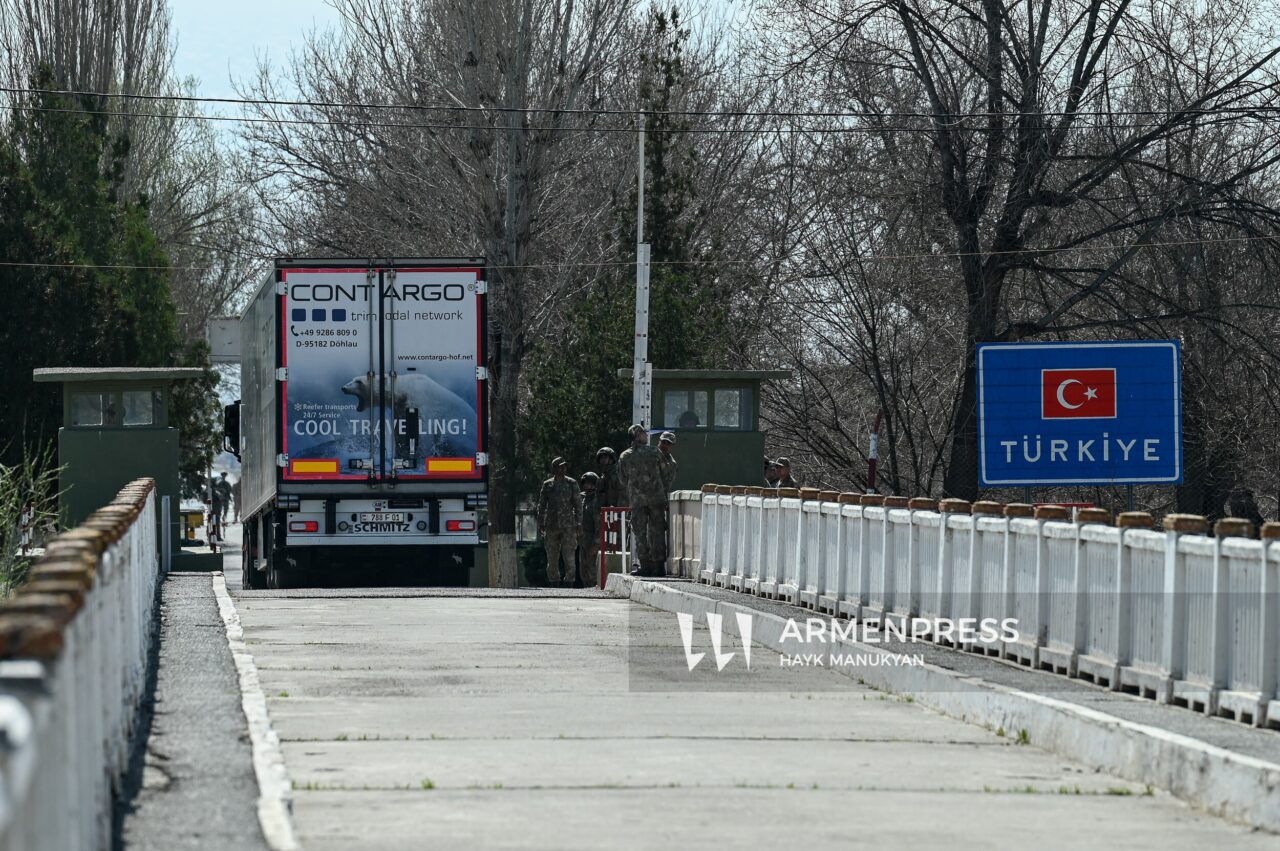 Հայ-թուրքական սահմանը 10 օրով բացվել է