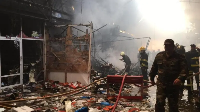 "Sədərək"də 2020-ci ildə baş vermiş yanğın | foto: Fövqəladə Hallar Nazirliyi - Ticarət Mərkəzlərindəki şübhəli yanğınlar