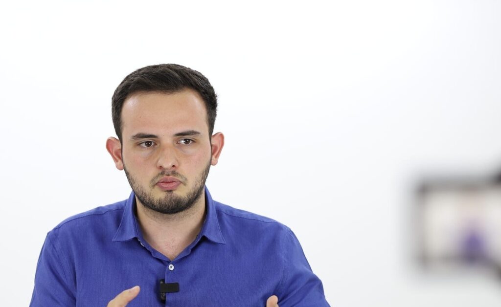 AbzasMedia jurnalistlərinə hökm oxundu - fərid mehralızadə