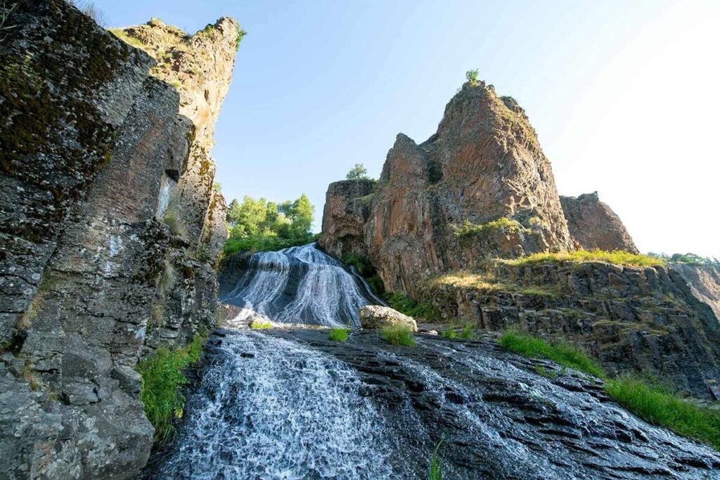 Джермукский водопад