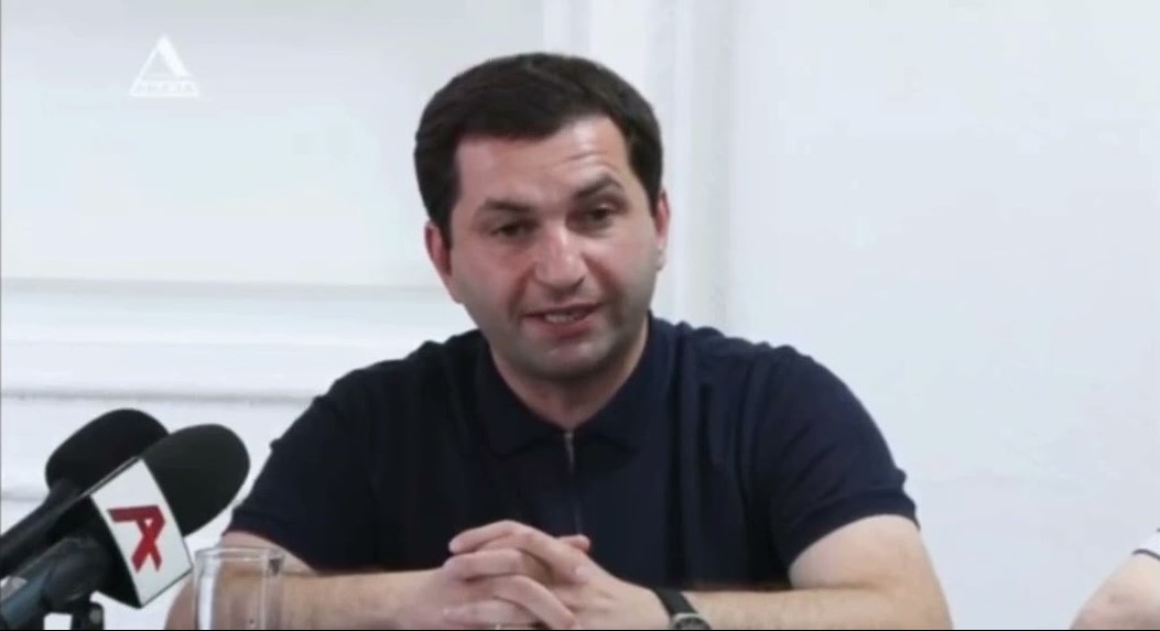 Алхас Барзания и новый скандал из-за отношений Абхазии с Россией
