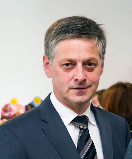 Ахра Аристава