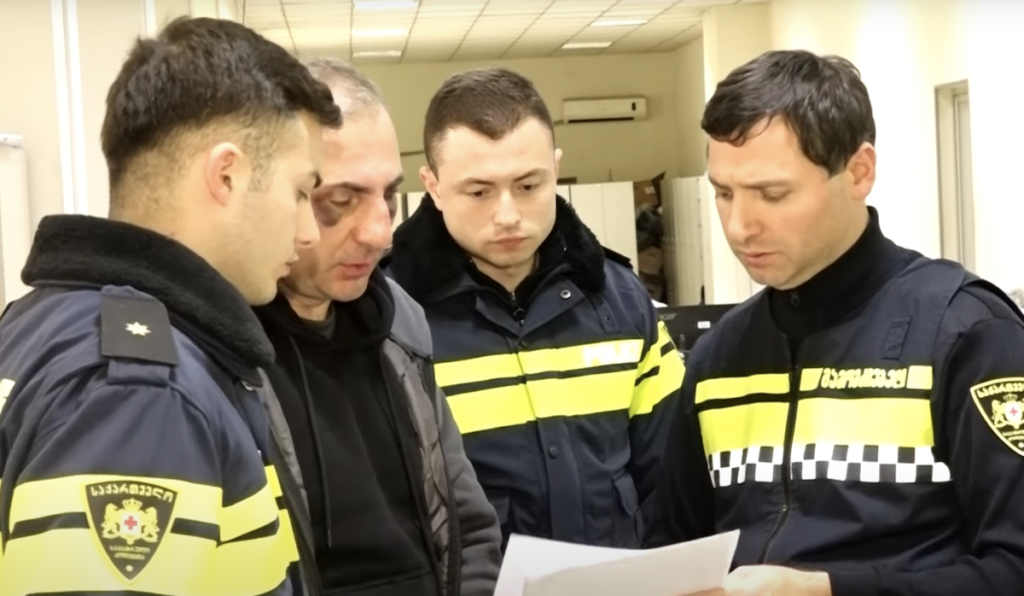 Оппозиционный политик Алеко Элисашвили в Грузии пытался поджечь суд