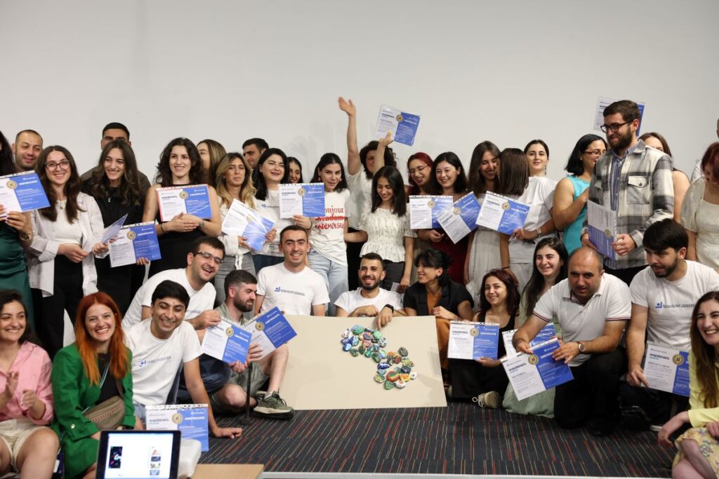 «Դասավանդիր հանուն Հայաստանի» ծրագրի առաքելությունը: Ծրագրի շրջանավարտները ստացել են հավաստագրերը և պատրաստ են անցնել աշխատանքի ըստ նշանակման